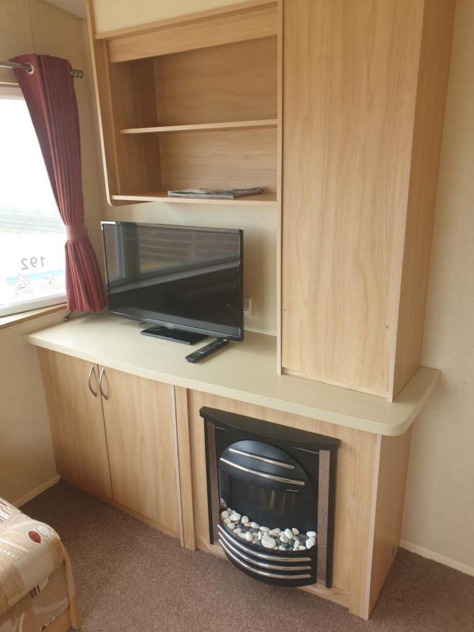 Hill View Caravans Аберистуит Экстерьер фото